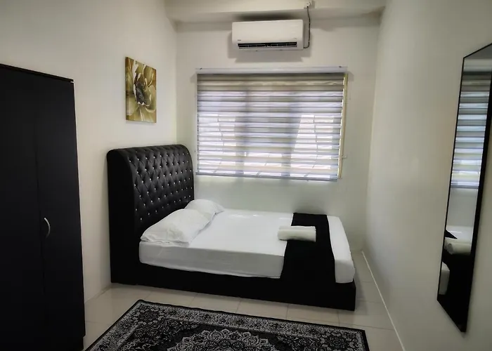 Homestay Temerloh With Private Pool Near Hospital 4 Bedroom 4 Aircond 10Pax Free Wi-Fi Netflix