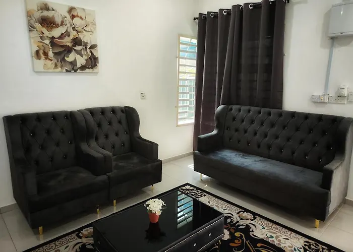 Homestay Temerloh With Private Pool Near Hospital 4 Bedroom 4 Aircond 10Pax Free Wi-Fi Netflix